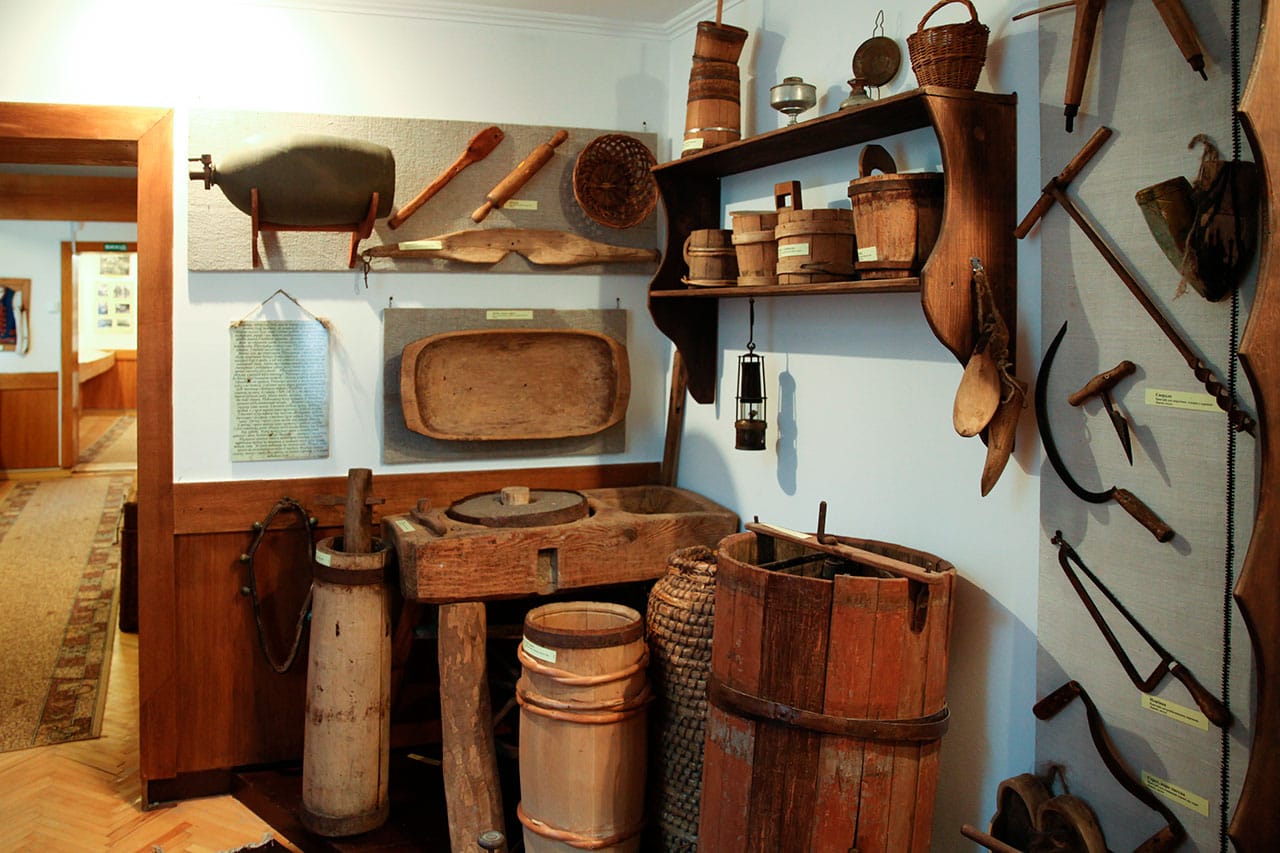 Фрагмент експозиції традиційних занять трускавчан