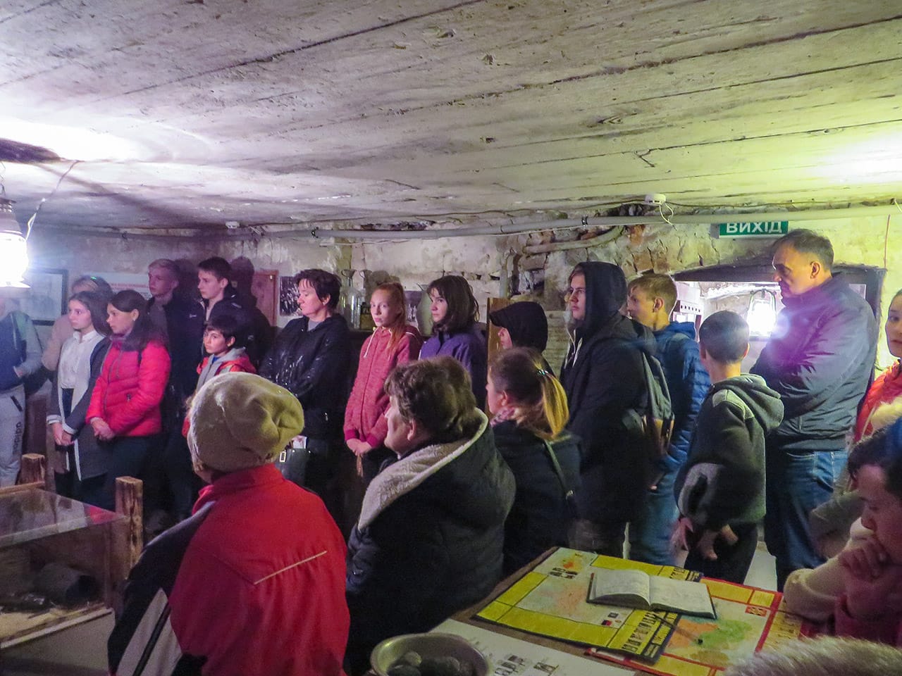 Екскурсія в «Повстанській криївці» перед тематичним дійством «Участь жіноцтва в ОУН-УПА», 11 жовтня 2017