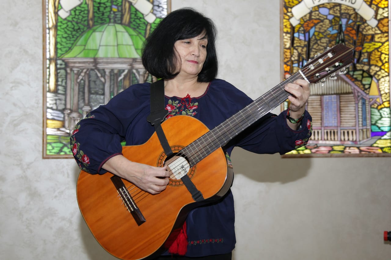 Музичне привітання Лілії Кобільник на святкуванні 35-річного ювілею музею, 26.12.2017