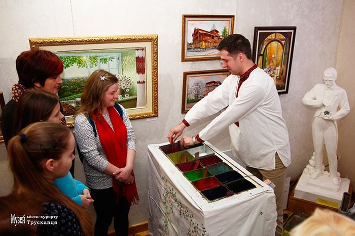 Майстер-клас Ореста Нагірського «Файна свічка», 02.04.2018. Фото Ірини Бердаль-Шевчик