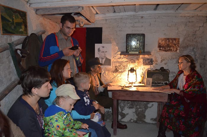 Фрагмент дійства на ««Вечір у повстанській криївці», 2016