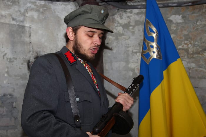 Фрагмент дійства на ««Вечір у повстанській криївці», 2016