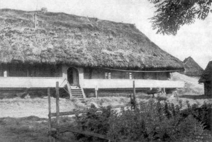Бойківська хата. Сколівський р-н, с. Лавочне. (фотографія з інтернету)