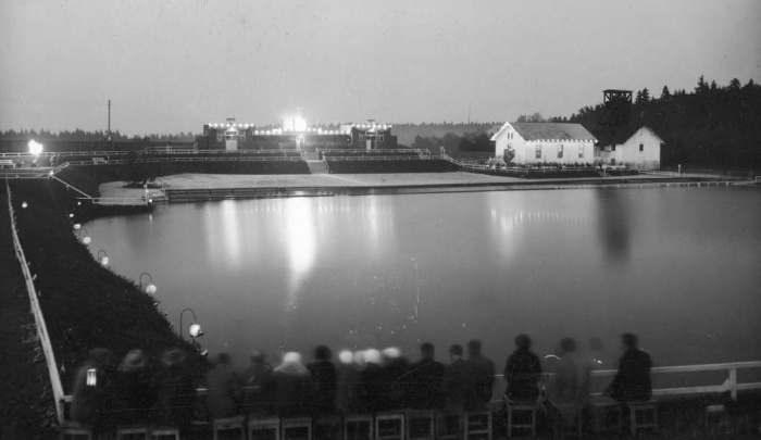 Фізіотерапія водяним плесо на "Помярках", 1930 -і