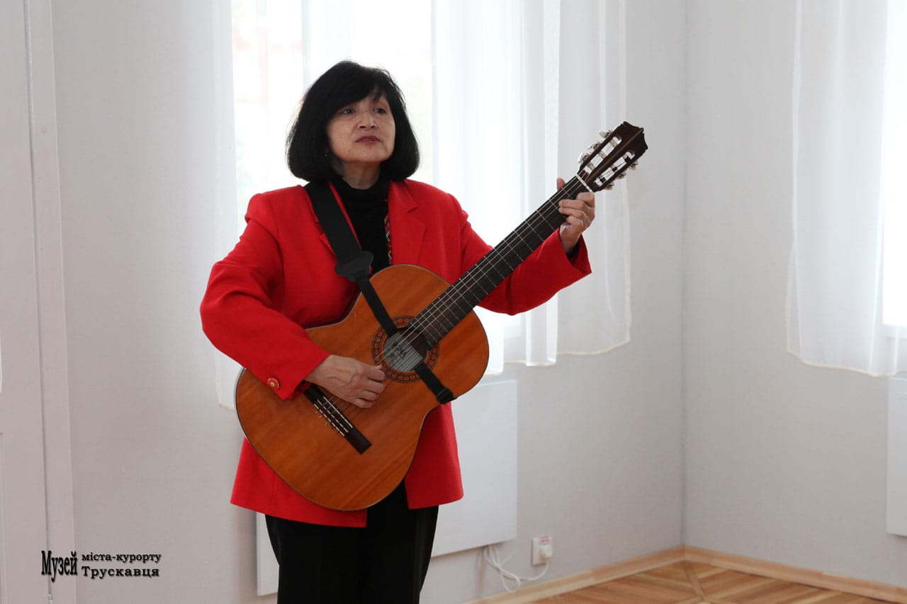 Виступ Лілії Кобільник, бард, композитор, 23.04.2017