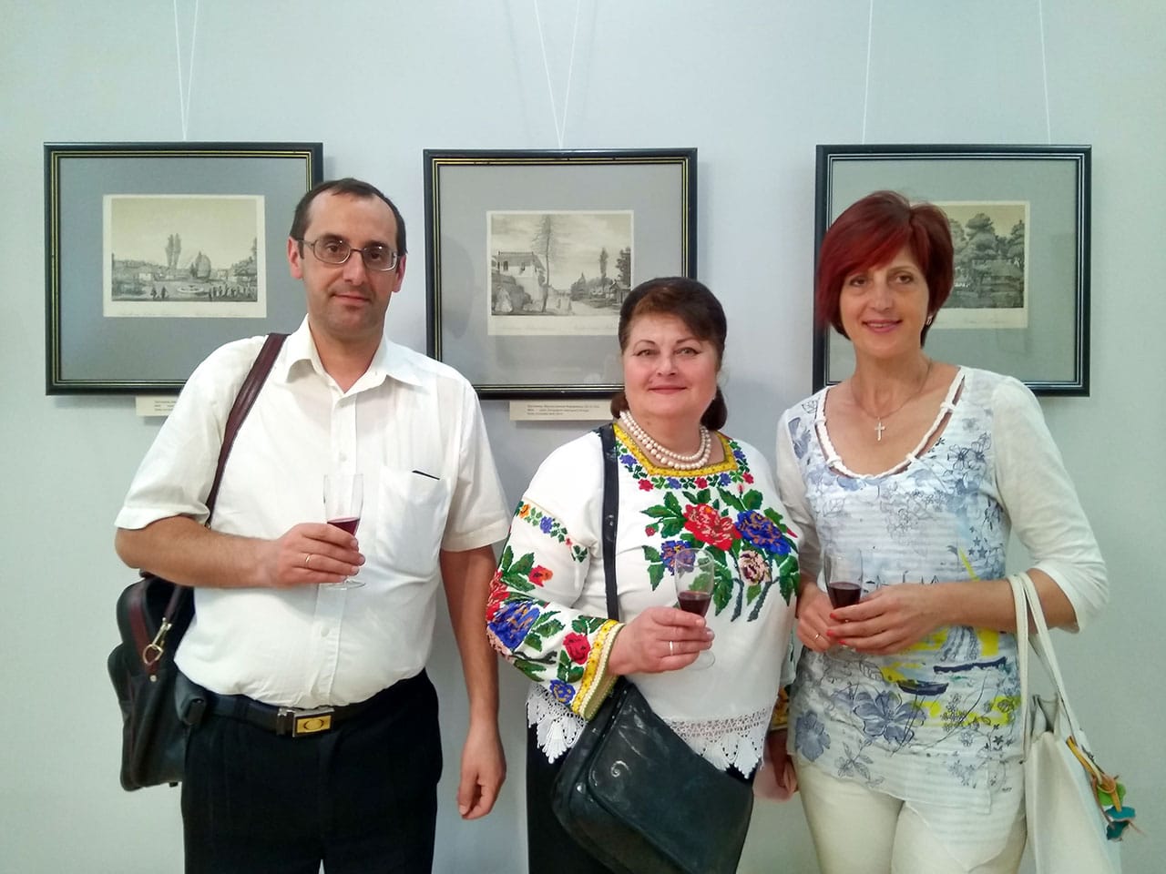 Гості музею на презентації виставок, 19 травня 2017