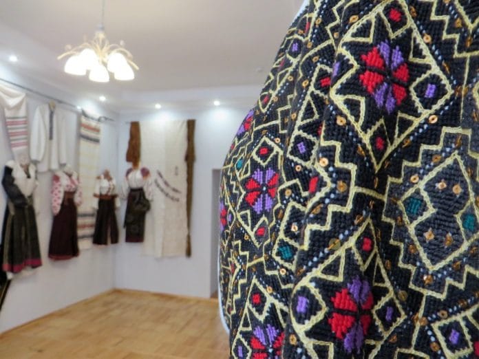 Виставка буковинського строю к.ХІХ-ХХ ст. Виставка буковинського строю к.ХІХ-ХХ ст.