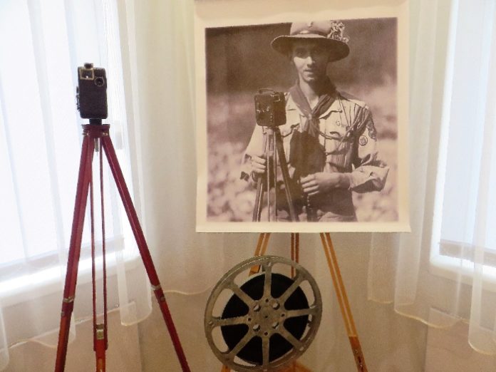 Фрагмент експозиції виставки (на відкритті) фотовиставки Юліана Дороша