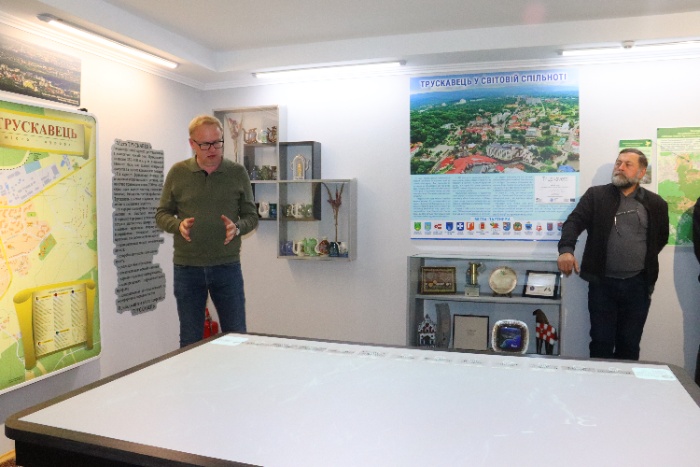 Презентація проєкту"Зв'язок поколінь: від УПА до ЗСУ", 07.10.2024