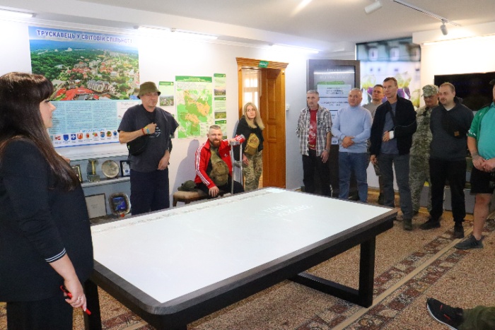 Презентація проєкту"Зв'язок поколінь: від УПА до ЗСУ", 09.10.2024