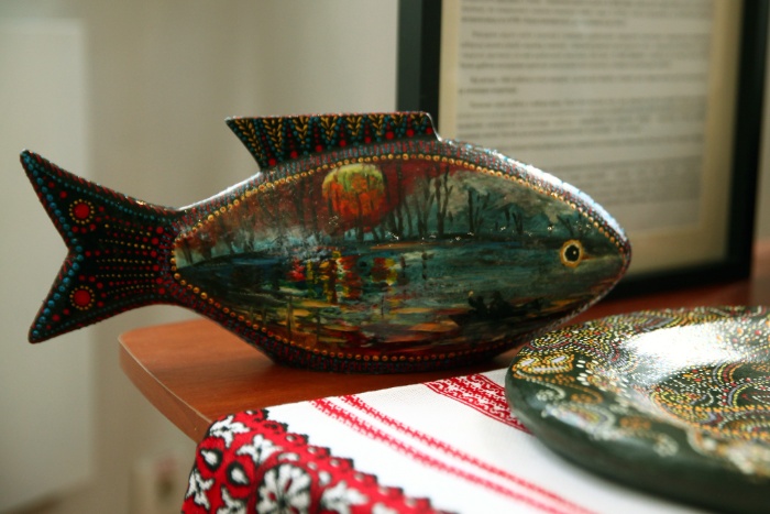 Вистака живопису "У світі крапок", Любов Панів