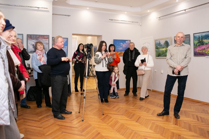 Відкриття художньої виствки "Палітра життя", 30.12.2025